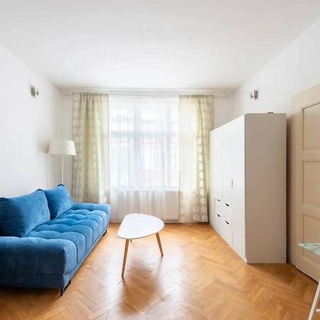 2 Bedrooms Apt Near Wenceslas Sq Prága Kültér fotó